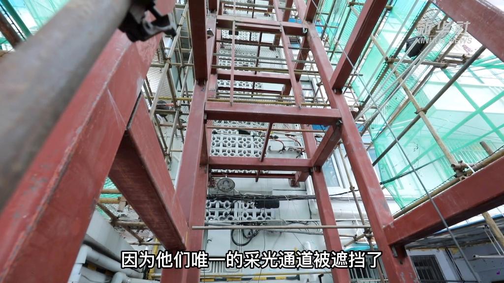 上海一老房子电梯加装到一半 居民提出反对怎么办？