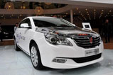 上海牌插電式氫燃料電池轎車