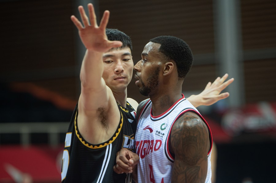 CBA league 5th round: Shenzhen vs. Qingdao - Xinhua