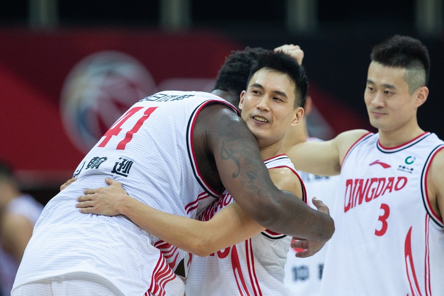 CBA: Qingdao Eagles vs. Guangdong Southern Tigers - Xinhua