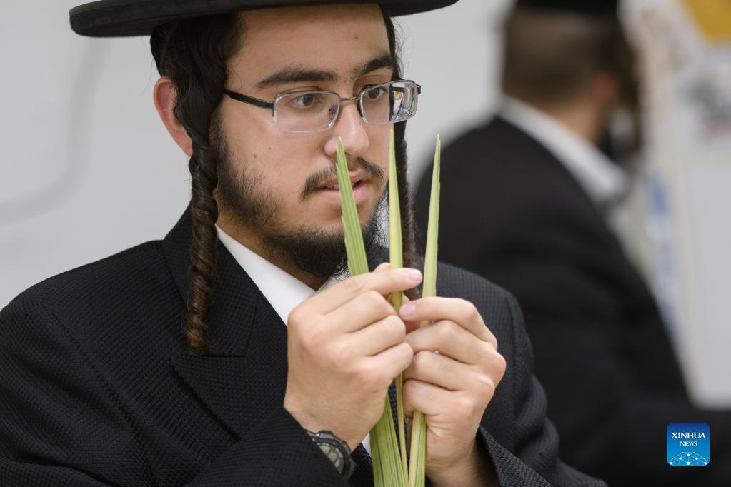 People prepare for Jewish holiday of Sukkot in Israel Xinhua