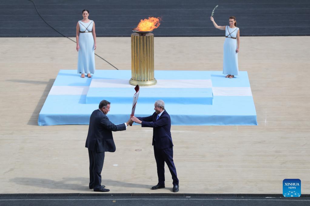 olympic torch 2022