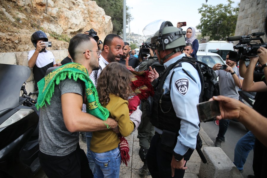 Mideast In Pictures: Israeli Police Clash With Palestinian Protesters ...