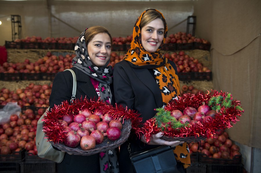 Mideast in Pictures Iran's pomegranate festivals celebrate harvest