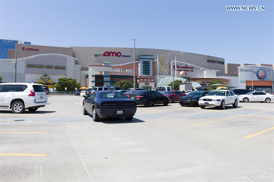 U.S.-TEXAS-SHOPPING MALL-REOPENING