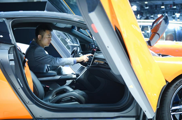 China's auto industry accelerates toward intelligent transformation