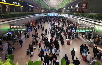 In pics: Beijing's railway stations on 1st day of travel rush