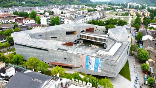 实现艺术与乡建的“双向奔赴”,共绘文化新篇章 实现艺术与乡建的“双向奔赴”,共绘文化新篇章