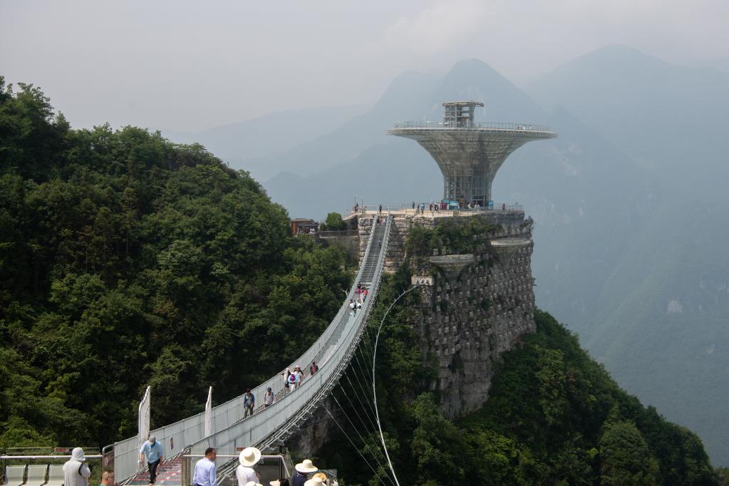 峡江转弯处的绿色崛起新事_中国网