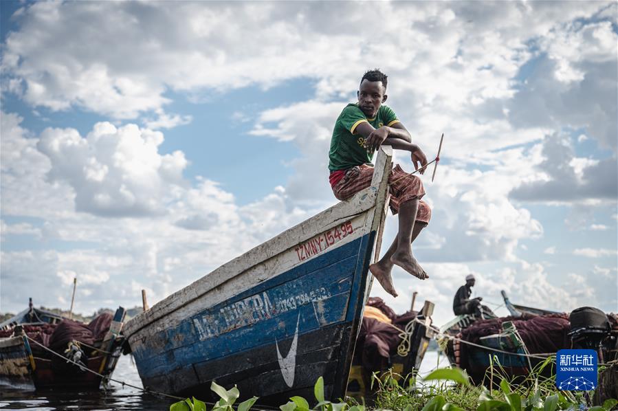 （国际·一周看天下）坦桑尼亚：维多利亚湖畔捕鱼人