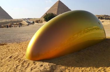 埃及首屆金字塔國際藝術展開幕