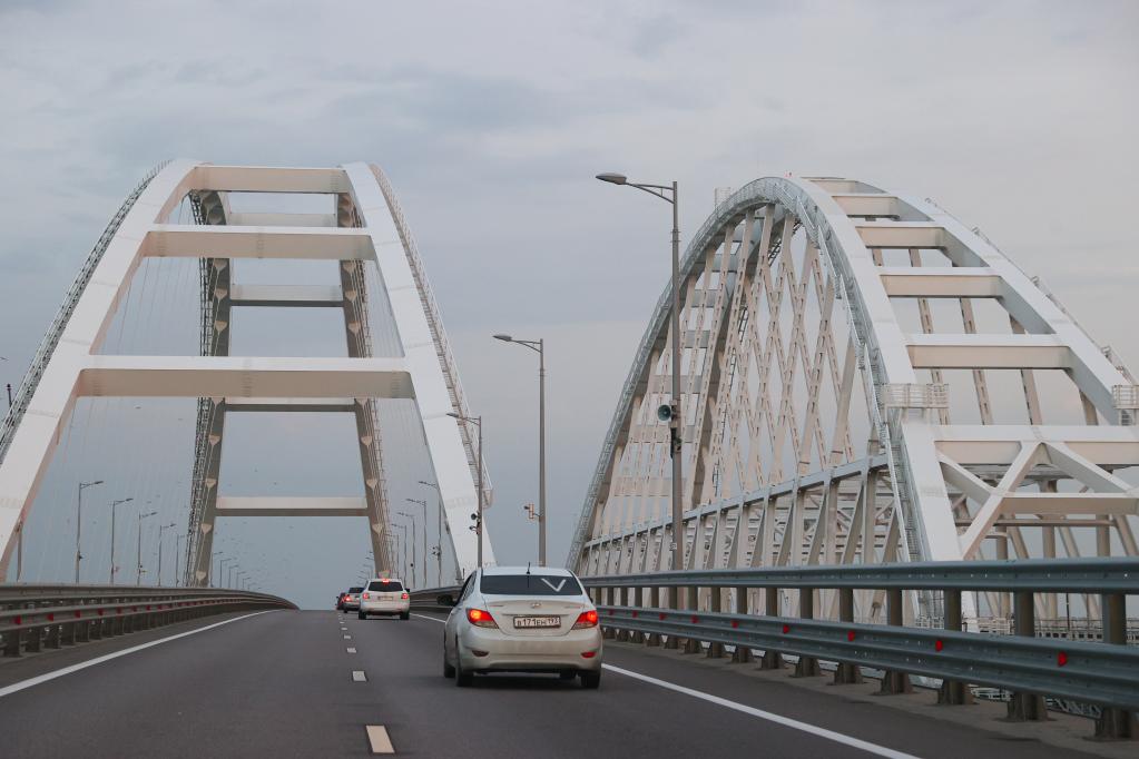 普京簽署命令對克裏米亞大橋等設施加強保護