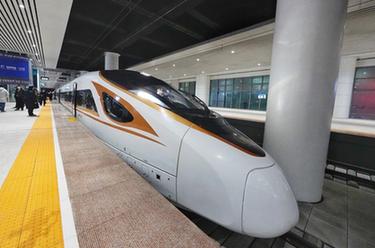 新華全媒+丨北京至唐山城際鐵路開通運營