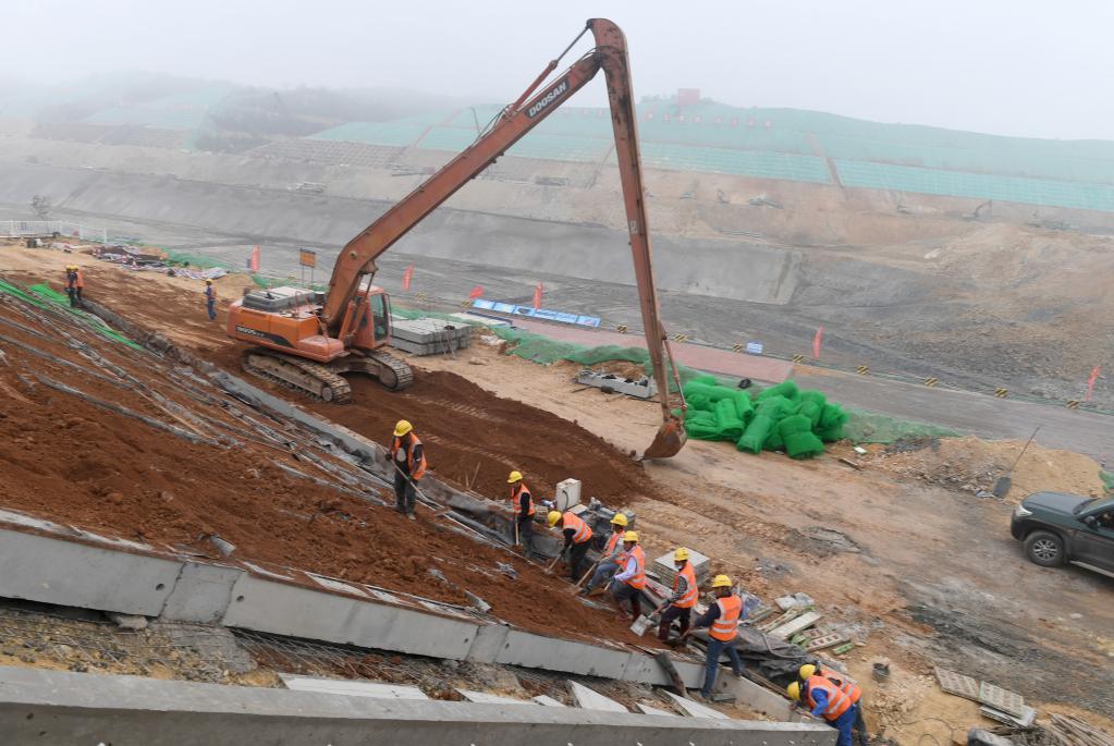 廣西：平陸運河建設忙