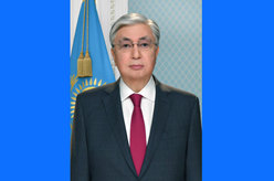 哈薩克斯坦總統像