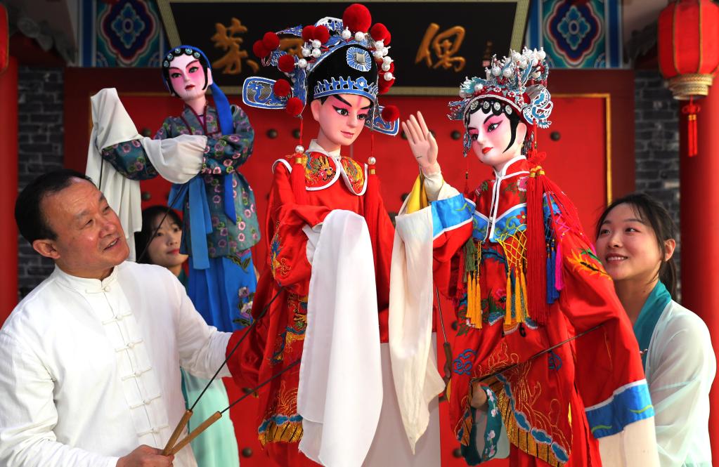 山東萊西：傳統木偶藝術走近大眾