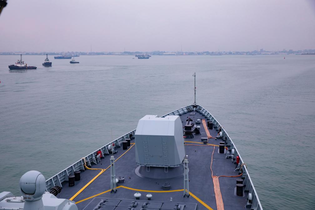 中国海军第43批护航编队抵达刚果（布）进行友好访问