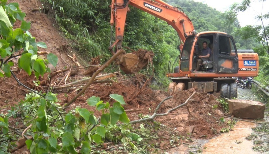 洪水和山體滑坡致越南北部11人死亡