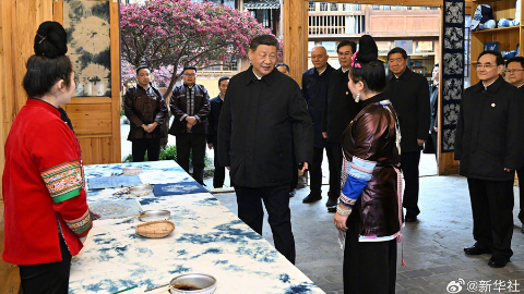 习近平:民族的特色,很古朴也很时尚