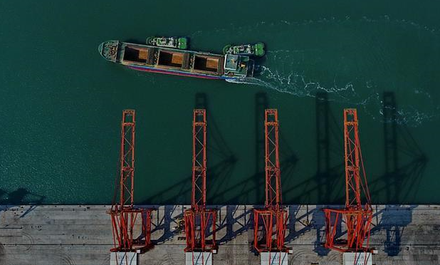 唐山港货物吞吐量突破1亿吨