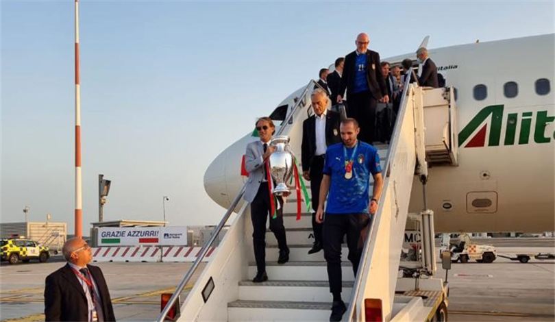 欧锦赛:意大利队凯旋