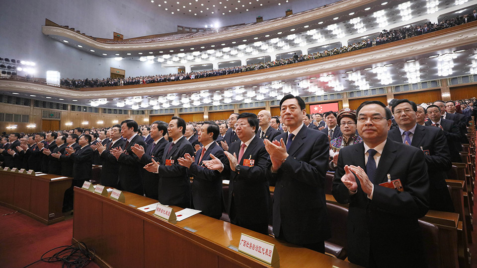 十三届全国人大一次会议宪法宣誓仪式举行