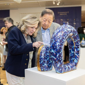 中国景泰蓝艺术交流展在瑞典举办-