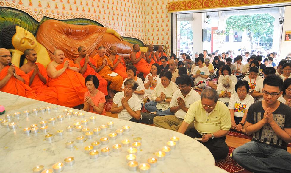 马来西亚民众为马航空难事故航班祈福