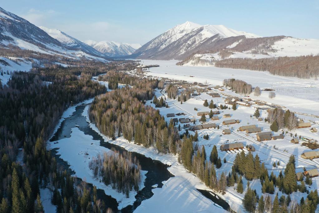 新华全媒＋丨国道之行 从雪山奔向大海|守护“人间仙境”的苏卡