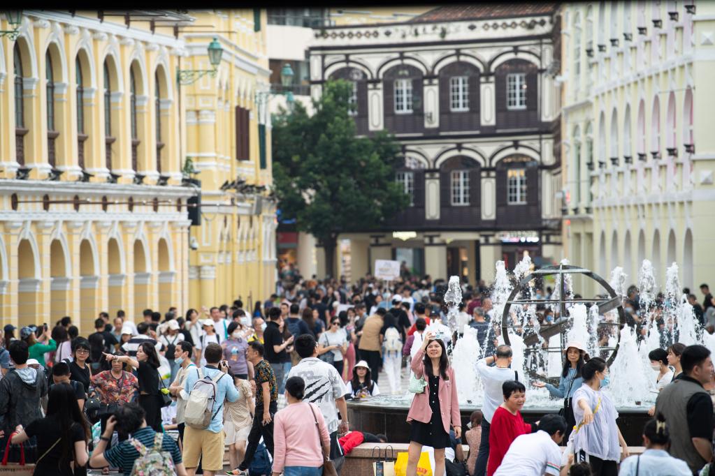 澳门：“五一”假期客如潮