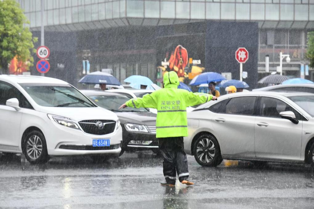 深圳普降极端特大暴雨