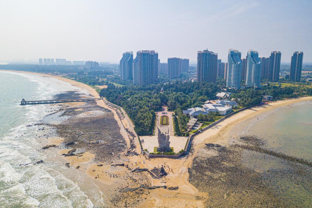 飞阅中国丨天空之眼瞰海南环岛旅游公路临高段