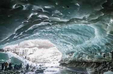 西藏：冰雪边坝 美景如画