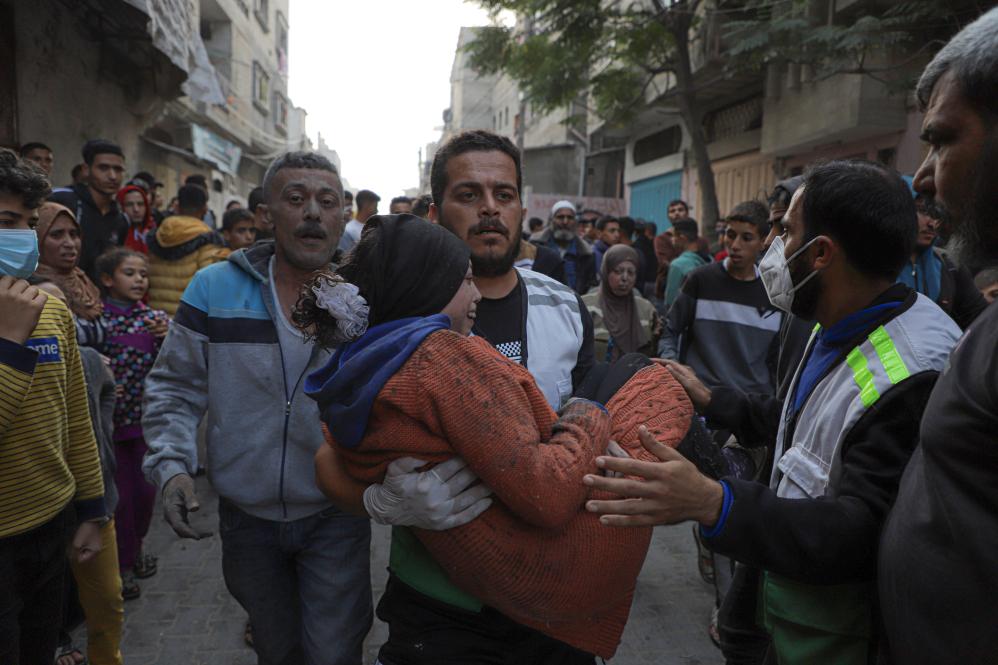 以军恢复空袭 加沙至少32人丧生
