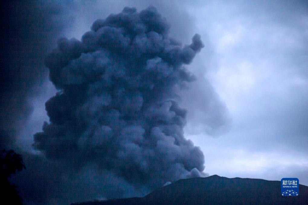 印尼：马拉皮火山喷发