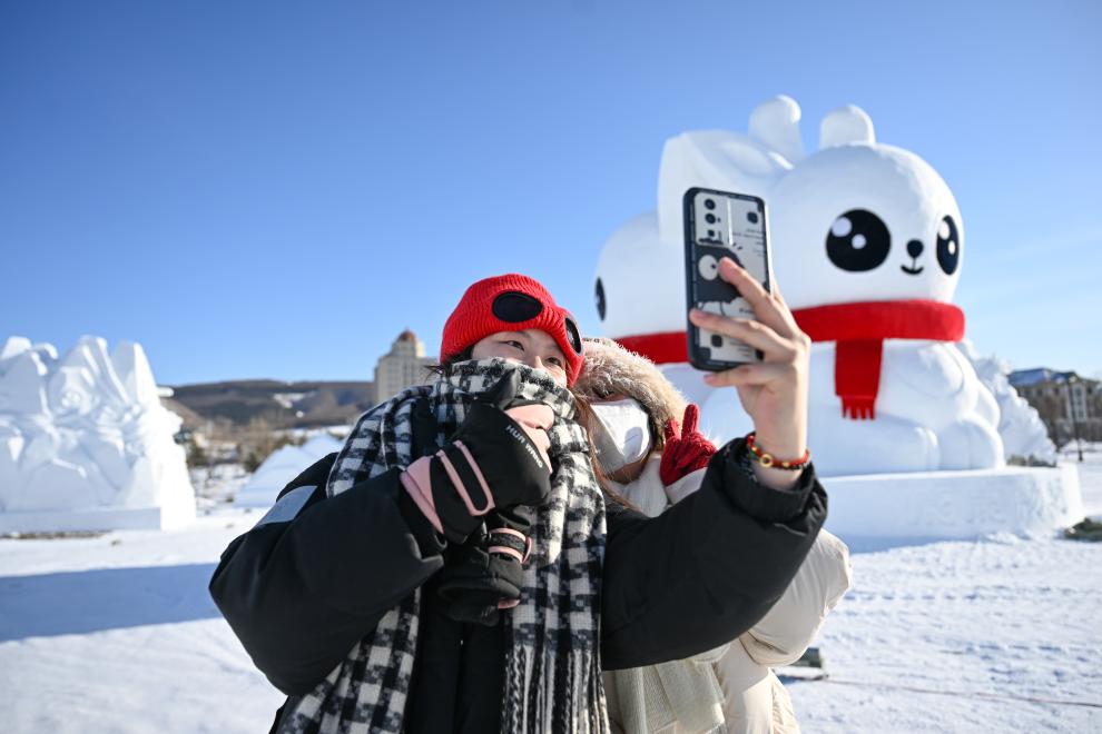 内蒙古阿尔山：冰雪旅游助发展